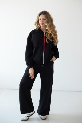 Костюм жіночий